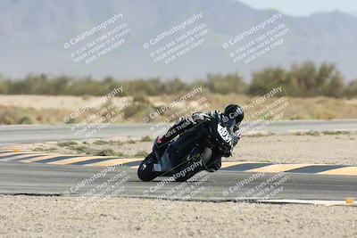 media/Oct-04-2025-CVMA (Sat) [[408bcdd6e4]]/Race 4-Formula Middleweight (Holeshot)/